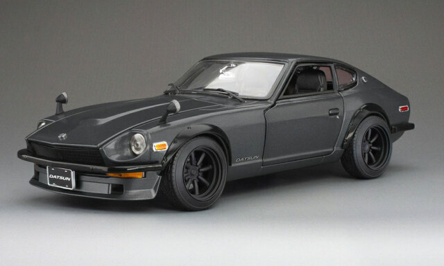 SunStar/サンスター  1971 ダットサン 240Z ダークグレー