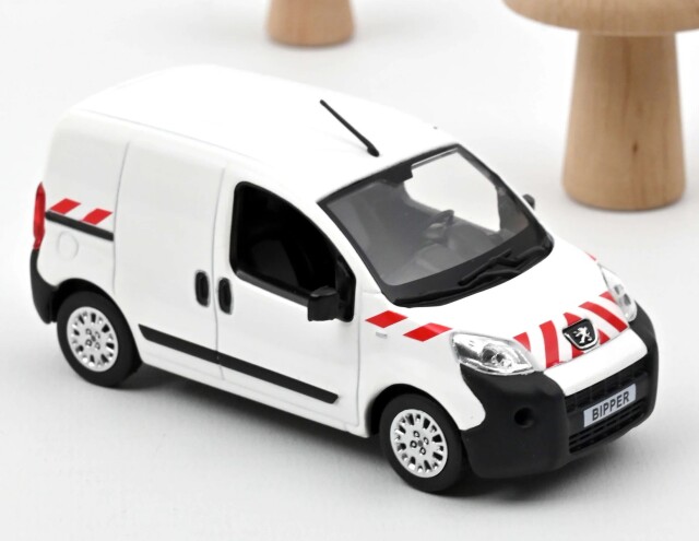 NOREV/ノレブ  プジョー Bipper 2009 ホワイト／レッドストライプ