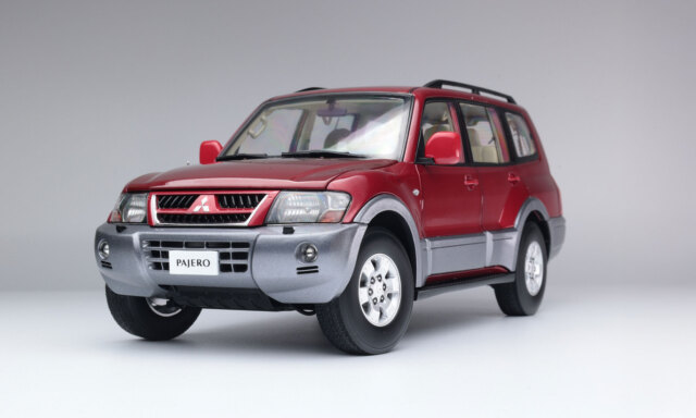 SunStar/サンスター  三菱 パジェロ V73 レッドメタリック