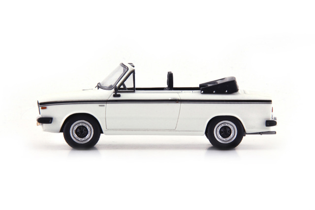 Auto Cult/オートカルト ボルボ 66 GL コンバーチブル 1980 ホワイト