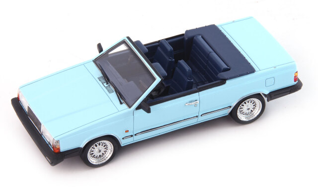 Auto Cult/オートカルト  ボルボ 760 GLE Mellberg 1985 ライトブルー