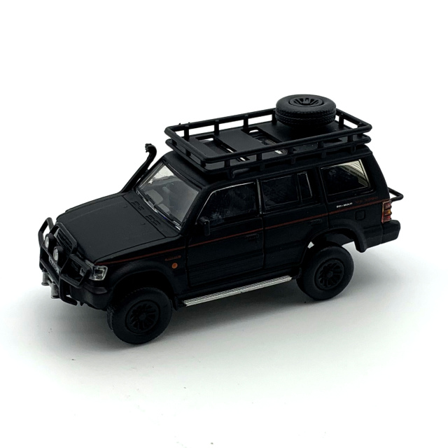 BM CREATIONS 三菱 パジェロ 2nd Generation マットブラック Jungle pack  RHD