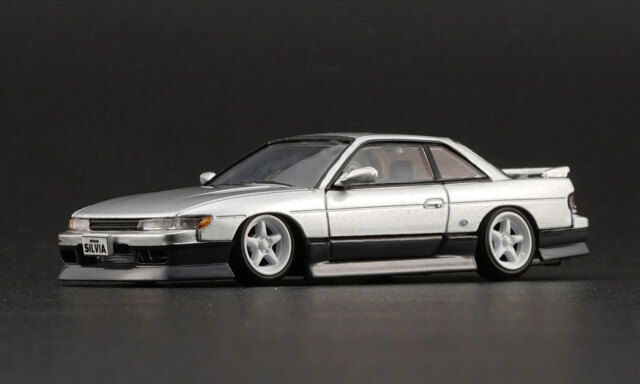 BM CREATIONS  日産 シルビア S13 シルバー/グレー （RHD)