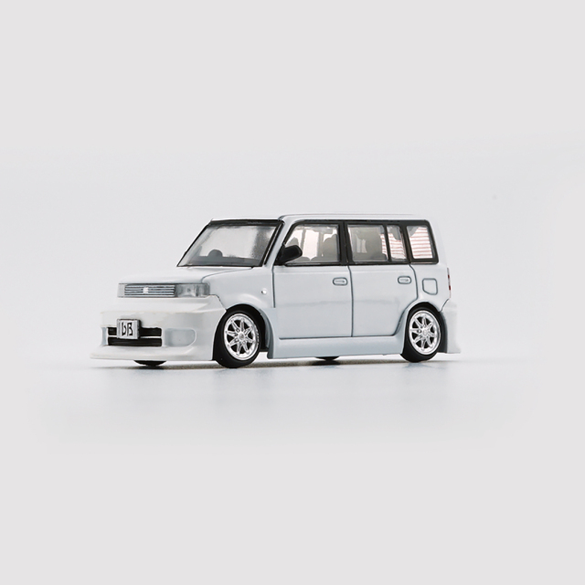 BM CREATIONS  トヨタ 2000 BB ホワイト RHD