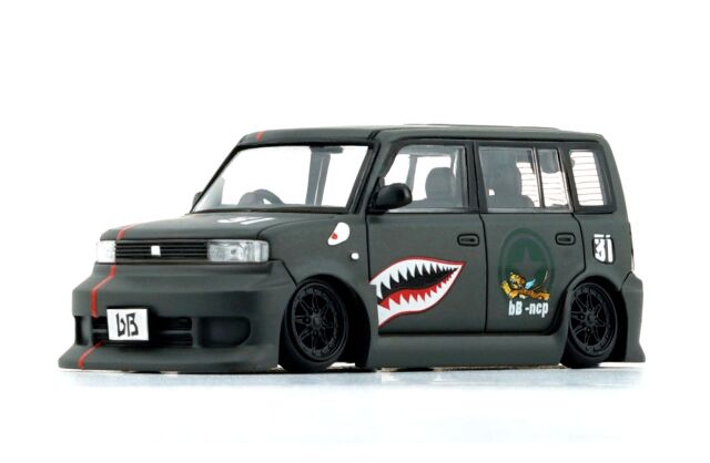 BM CREATIONS トヨタ 2000 bB マットグリーン P40 タイガー