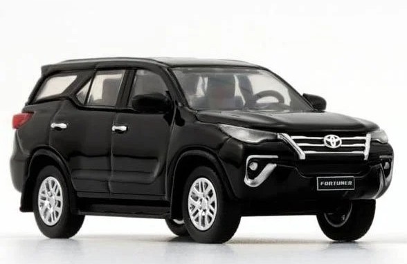 BM CREATIONS  トヨタ フォーチュナー 2018 ブラック RHD