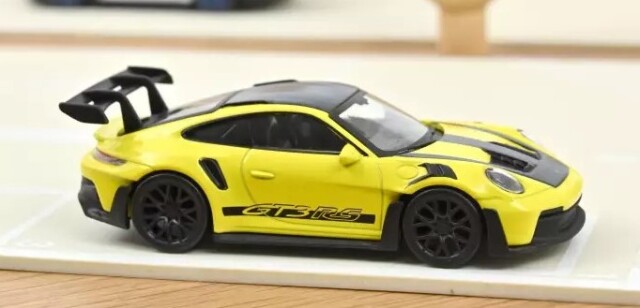 NOREV/ノレブ ポルシェ 911 GT3 RS 2022 イエロー＆ブラック