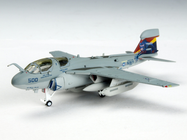 M-SERIES/エム　シリーズ EA-6B プラウラー VAQ-136 ガントレッツ NF500 『CAG 2004』