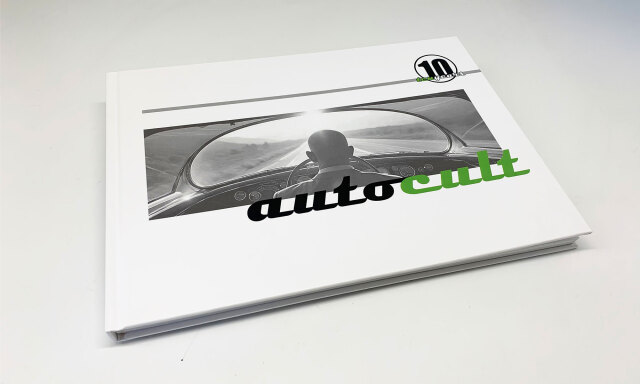 Auto Cult/オートカルト  ブック  「オートカルト10周年」 A4 112ページ  (ドイツ語/英語)