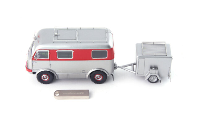 Auto Cult/オートカルト  アニバーサリーセット タトラ T805 トレーラー付き 1953 / USBスティック 「オートカルトの10年」