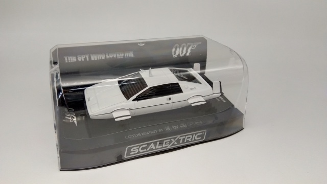 SCALEXTRIC ロータス エスプリ S1 サブマリンモード 「007 私を