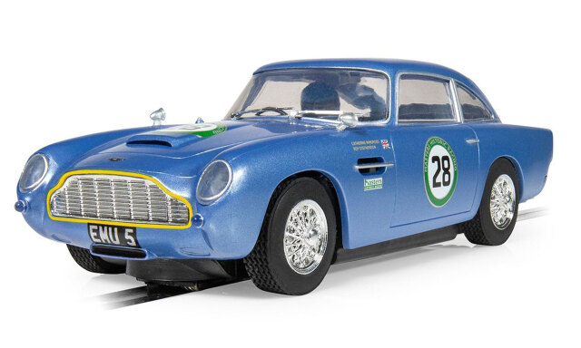 Scalextric アストンマーティン DB5 ヒストリック GT レーシング ブルー/イエロー
