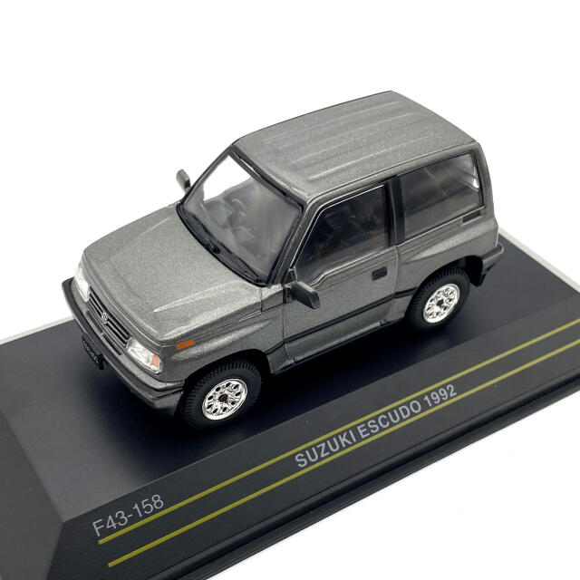 全品送料無料】 ミニカー 1/18 スズキ Vitara エスクード 初代 グレー