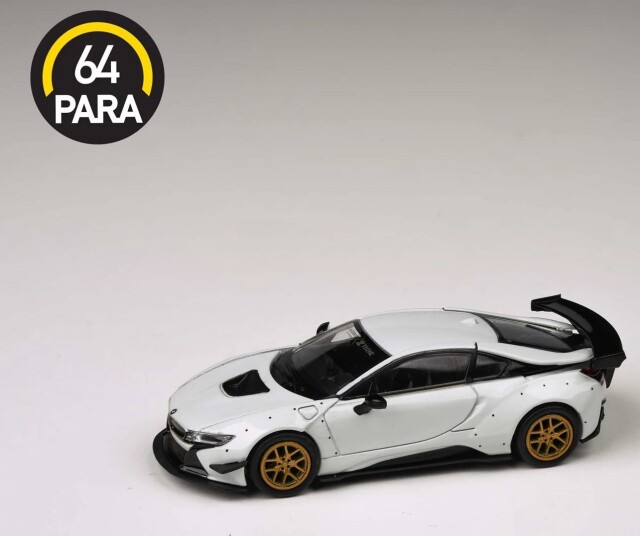 PARAGON/パラゴン  リバティウォーク BMW i8 ホワイト/ゴールドホイール LHD