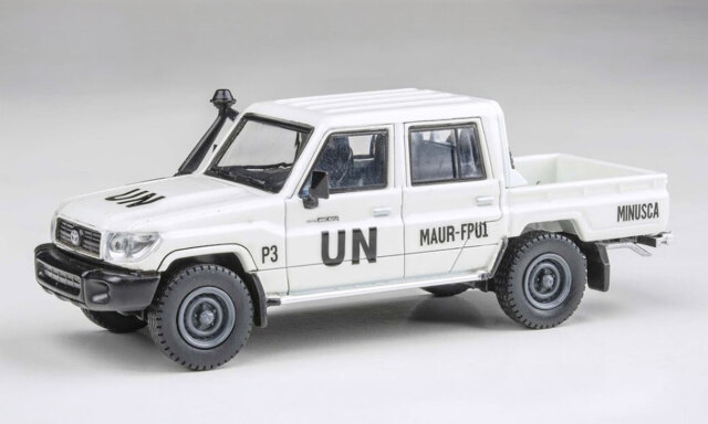 PARAGON/パラゴン  トヨタ ランドクルーザー LC79 2014 UN MINUSCA オフロード仕様 ホワイト LHD