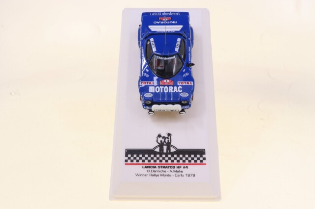 ixo/イクソ  ランチア　ストラトス HF 79モンテカルロ 優勝　#4 B.Darniche/A.Mahe　フィギュア付