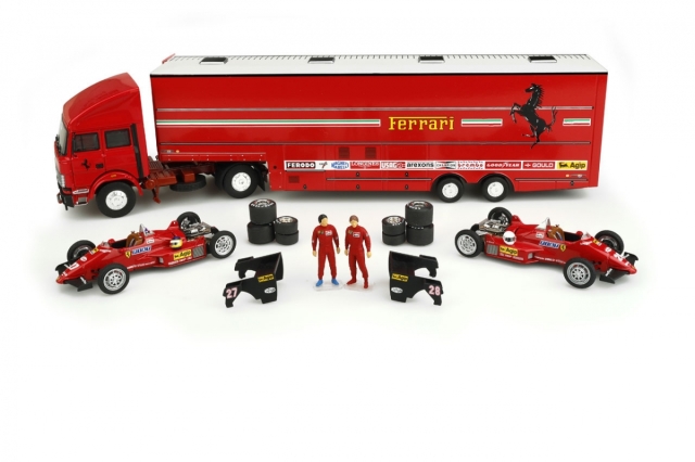 【約50cm F1 フェラーリ　トランスポーター　スクーデリア　1/32】 約50cm F1 フェラーリ トランスポーター スクーデリア 1/32】