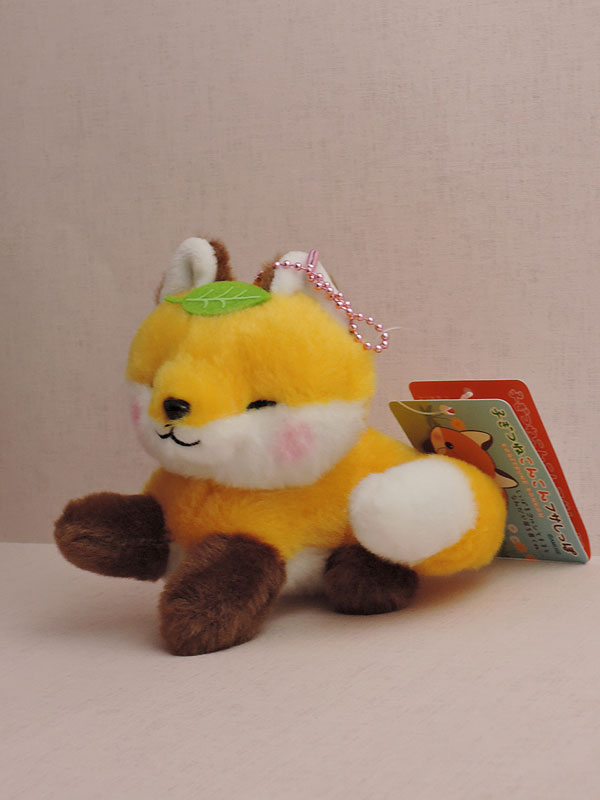 「ぬいぐるみ」子ぎつねこんこんフサしっぽマスコット