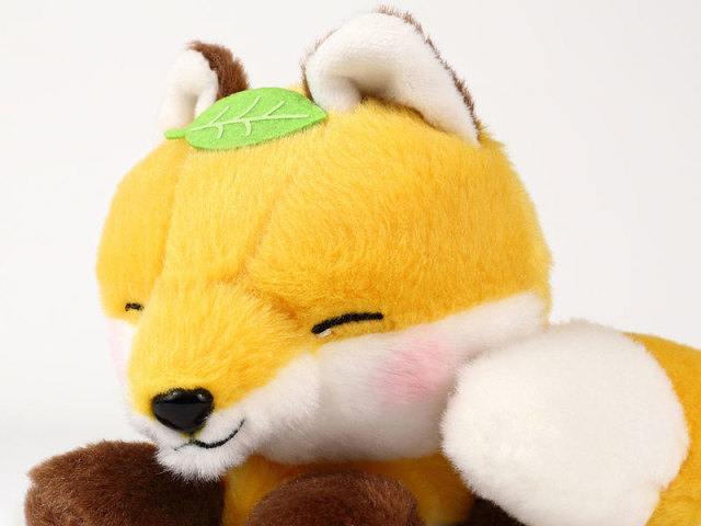 ぬいぐるみ　子ぎつねこんこんフサしっぽ