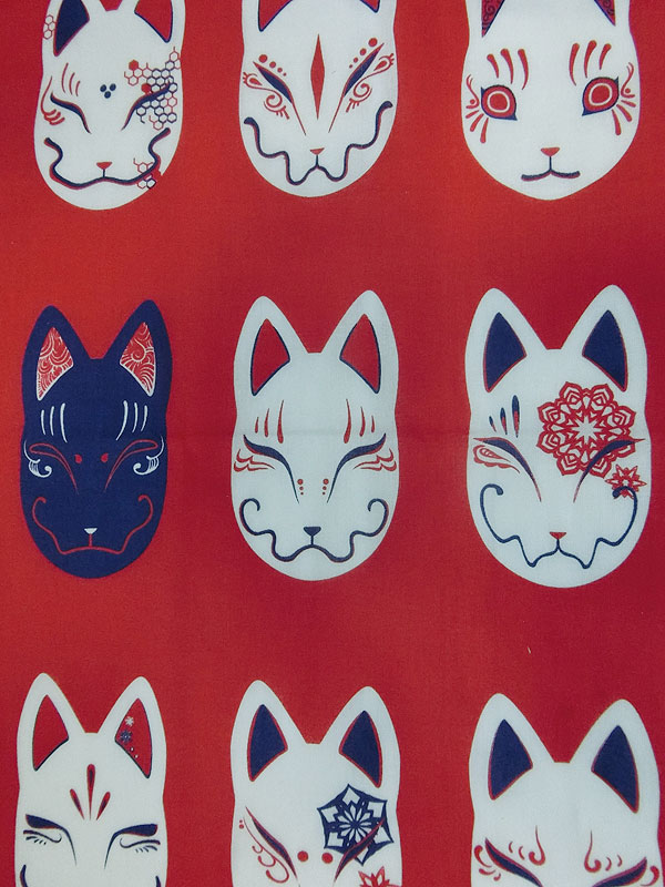 だいきょ屋のお面を沢山飾った気分になれる手拭い