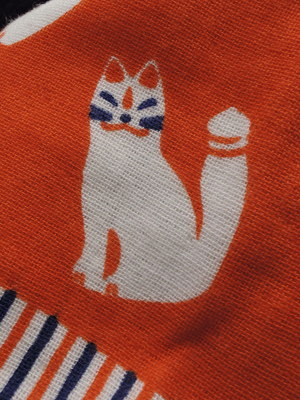 稲荷ハンカチーフ（陶人形）