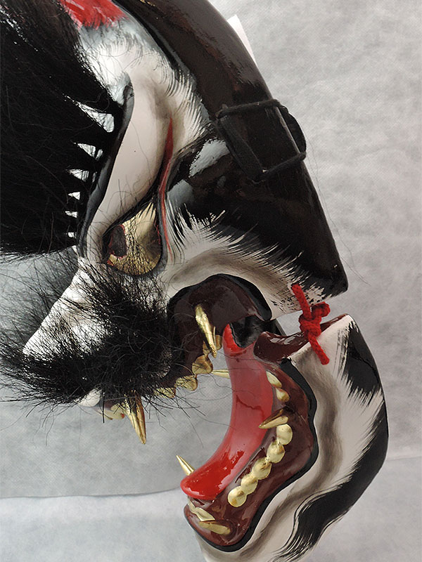 石見神楽面：悪狐（黒毛・大・眉毛有）