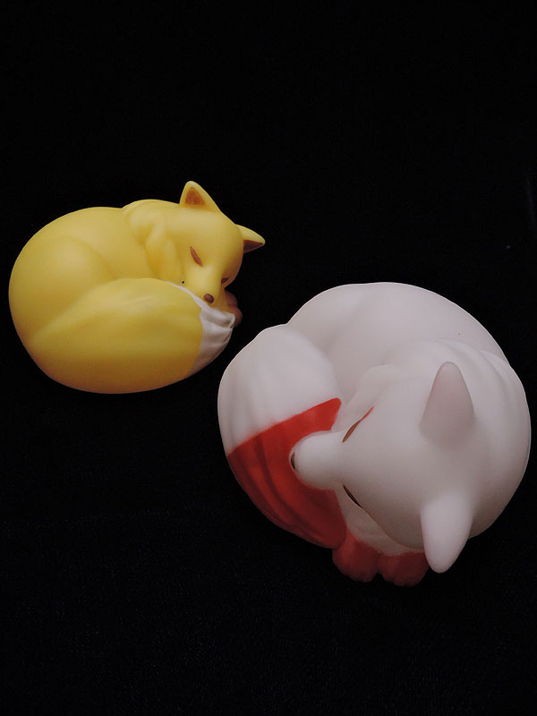 YELL：狐と狸 手のり灯