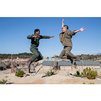 スウィング・キッズ デラックス版 [Blu-ray] D.O., ジャレッド・グライムス, パク・ヘス, オ・ジョンセ Amazon.com: Swing Kids [Blu-ray] : Jared Grimes, Doh Kyung
