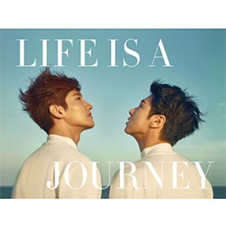 東方神起（TVXQ！） - LIFE IS A JOURNEY【写真集+DVD】