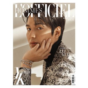 イ・ミンホ表紙「「L'OFFICIEL HOMMES YK EDITION 2019年秋＆冬号（翻訳付き）」輸入雑誌