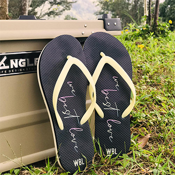 【We Best Love公式グッズ】ビーチサンダル