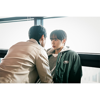 夜公演イベント付き）秘密の間柄 Blu-ray【初回限定盤】