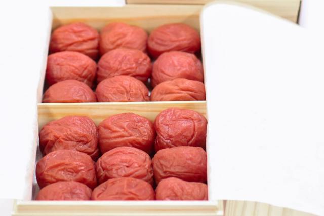 はぶたえ梅 和（なごみ）しそ漬け梅 400g