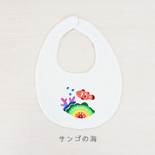 【未使用】familiar ロンパース　50-60cm スタイ2枚　ギフト BOX付】ボウロンパースBOXセット(50-70cm オフ ホワイト