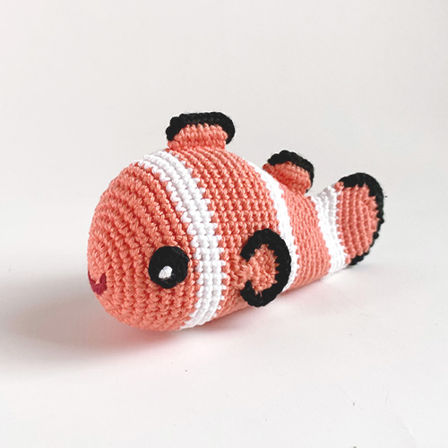 編みぐるみ　くまのみ