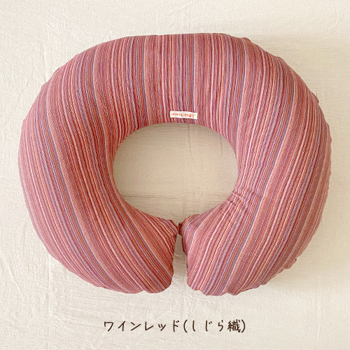授乳クッション エアリーは、空気調整ができるエアータイプの授乳 授乳クッション エアリーは、空気調整ができるエアータイプの授乳