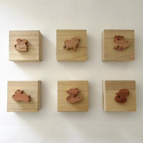 干支付き桐の臍帯箱 へその緒入れ さい帯箱