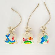 紅型お守り｜虹色くじら・虹色さんごの海・虹色じゅごん｜沖縄のお守り｜ストラップ｜プチギフト