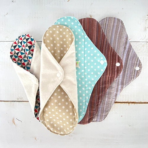 布ナプキン【生理痛の軽減やかぶれに】ひし形（大）（柄おまかせ）