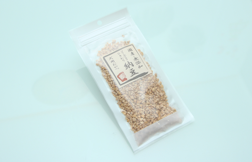 国産無添加 『ひきわり納豆』 フリーズドライの納豆です。おやつにも、ご飯にトッピングしても美味しい優秀な食品です♪