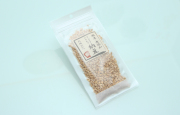 国産無添加 『ひきわり納豆』 フリーズドライの納豆です。おやつにも、ご飯にトッピングしても美味しい優秀な食品です♪