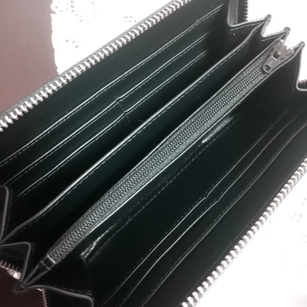 人気の印伝、菱菊柄【印伝長財布 ラウンドファスナー 黒】TA-I01B