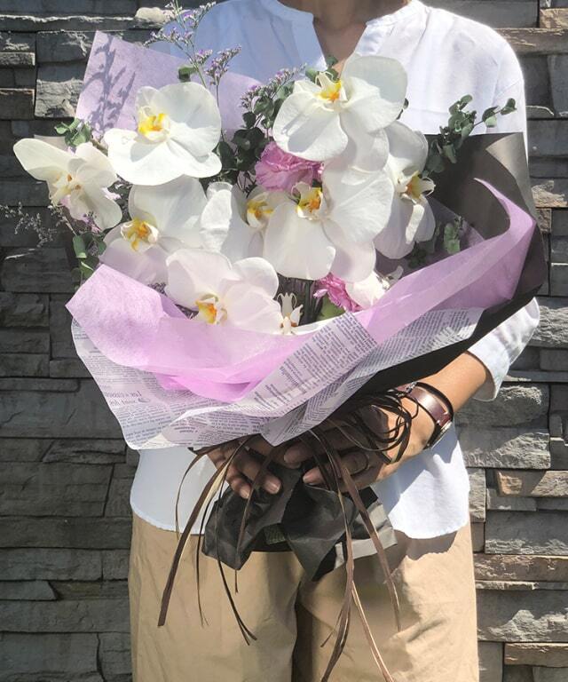 7 000円の花束 胡蝶蘭の贈り物なら専門店 らんや 黒臼洋蘭園通販 7 000円の花束 胡蝶蘭の贈り物なら専門店 らんや 黒臼洋蘭園通販