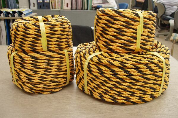 標識ロープ φ12  x  100m 黄ｘ黒 【5巻入り】