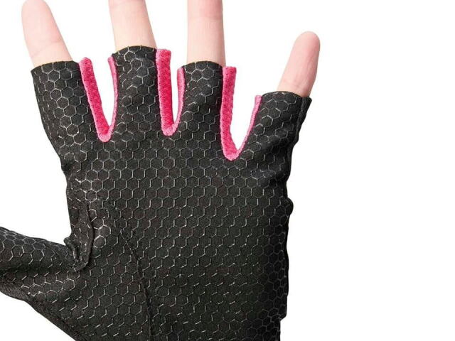 全指切手袋　手のひら部分はしっかり滑らない加工でバツグンのホールド感