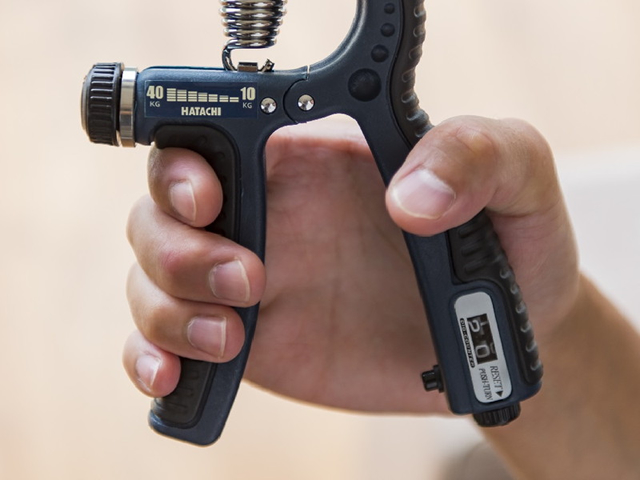 かもにく クニペックスの限定商品、強力型斜ニッパー スティールブルー「7401