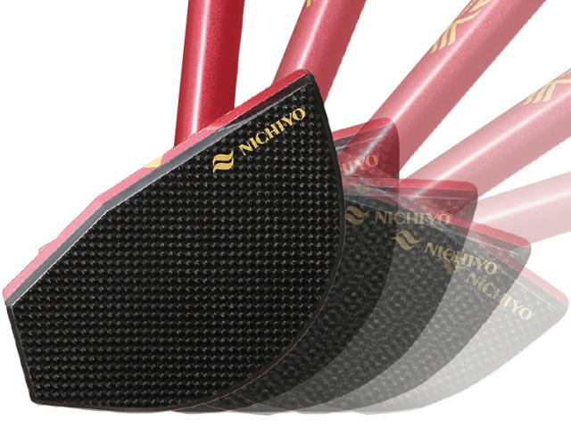 特殊形状ヘッドで角度調整が自在、拡大図