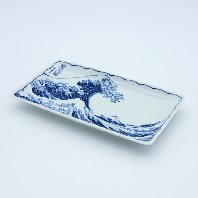 冨嶽三十六景　神奈川沖浪裏　額皿　飾り皿　葛飾北斎　浮世絵　波佐見焼　絵皿 Amazon｜飾り皿 絵皿 大皿 スタンド付き 浮世絵 葛飾北斎 神奈川