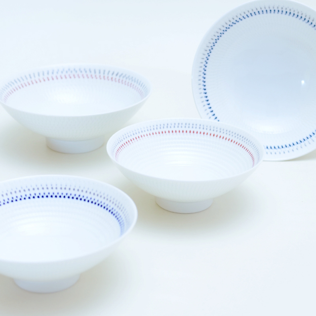 【新品未使用】波佐見焼 平茶碗 4つセット 波佐見焼】EVOTRA 茶碗 4枚セット 食器 皿 【浜陶】【くらわんか
