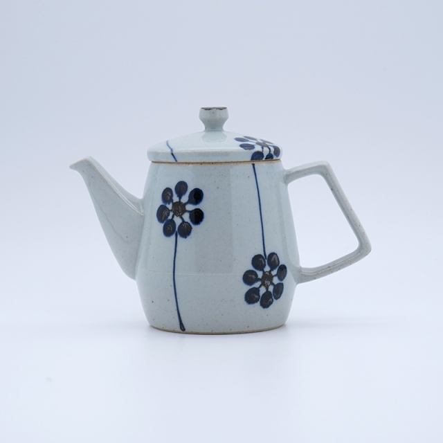 波佐見焼 一誠陶器 木の実たっぷりポット